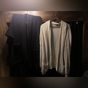 Two sweaters aerie & AE size M/L
